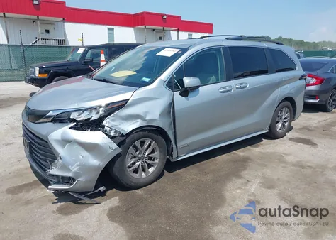 2021 Toyota Sienna Le из США, поврежденный, VIN 5TDKRKEC9MS030856